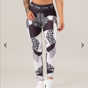 ICANIWILL leggings small